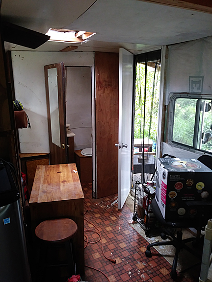RV demo interier